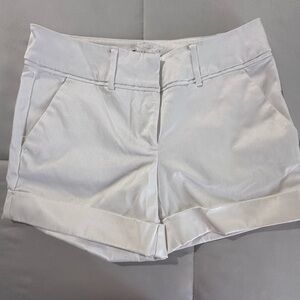 New York & Company 7th Avenue design studio Sz: 4 white shorts Stretch Cuffed